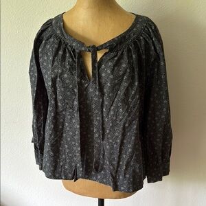 Esby sz M Black with tan Floral print Women's Top balloon sleeves boxy fit